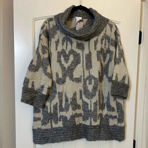 ❤️❤️Chico’s Gray/Cream Ikat Sweater Looks like Hearts ❤️❤️ Valentines Day! ❤️